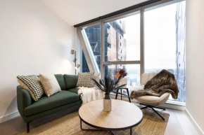 Earthy Retreat in Melb's Shopping Hub with Views Melbourne